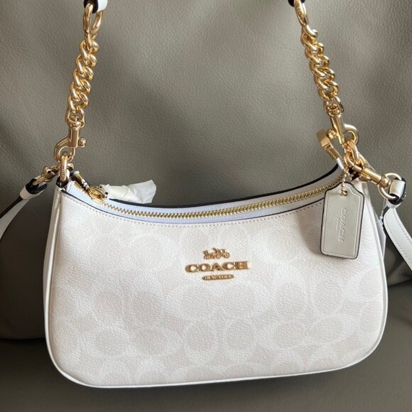 Coach Handbags - Coach Teri Shoulder Bag In Signature Canvas CA548